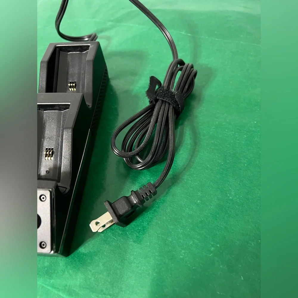 NYKO Charge Base for use with Xbox double controllers